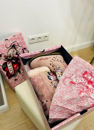 Дуже гарні замшеві нові сапожкі уггі ed hardy 36 розмір