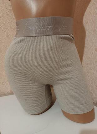 Жіночі спортивні шорти сірого кольору в рубчик м, l, хl спортивные шорты 88081 фото