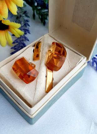 Запонки винтаж 1970-е новые в оригинальной коробке стекло позолота камни медовые стекло апельсиновые дольки советские ретро10 фото