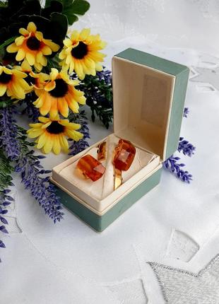 Запонки винтаж 1970-е новые в оригинальной коробке стекло позолота камни медовые стекло апельсиновые дольки советские ретро9 фото