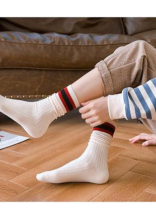 Жіночі молочнв довгі шкарпетки в рубчик білі зі смужками високі носки унісекс 35 36 37 38 39 40