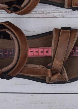 40 размер. кожаные коричневые сандалии teva. оригинал5 фото
