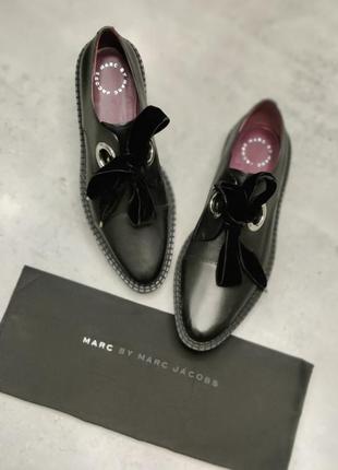 Чорні шкіряні туфлі оксфорди бренд marc jacobs розмір 9.5