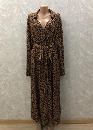Леопардова сукня міді на ґудзиках