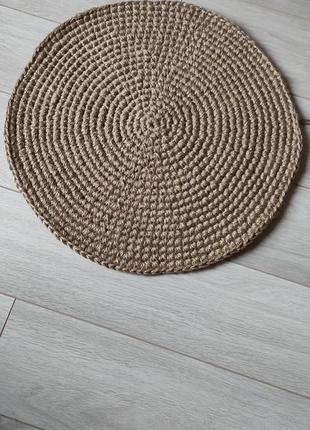 Круглый маленький плетёный коврик. джутовый коврик.2 фото