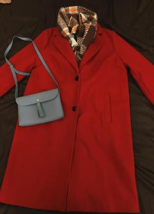 Пальто червоне осіннє