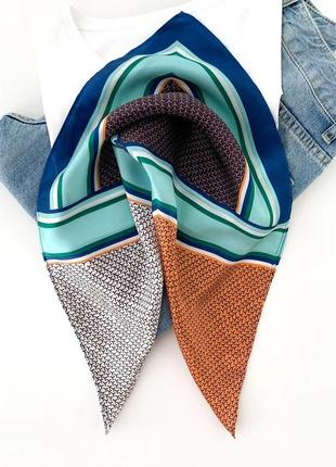 Шелковый платок шейный голубой стильный принт квадратами 53*53 см6 фото