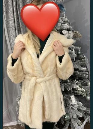 Норковая шуба. светлая