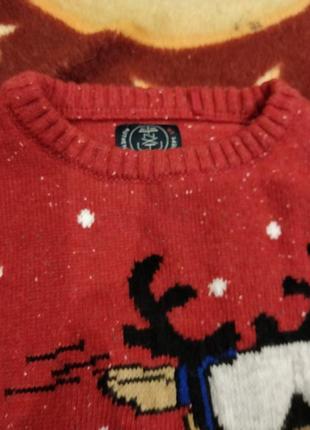 Красный детский свитер