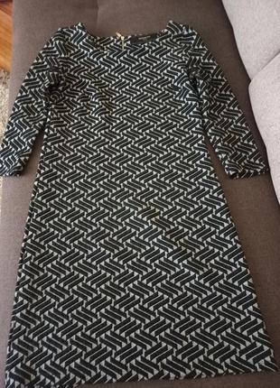 Теплa фірмова зимня сукня