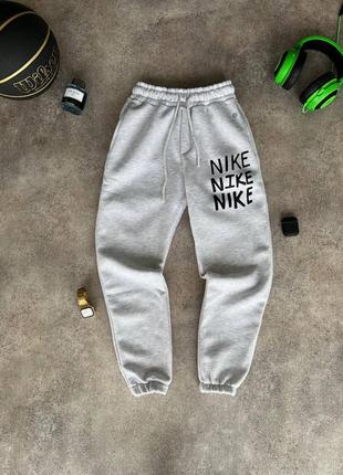 Спортивні штани nike на флісі