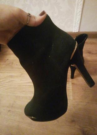 Чорні черевички4 фото