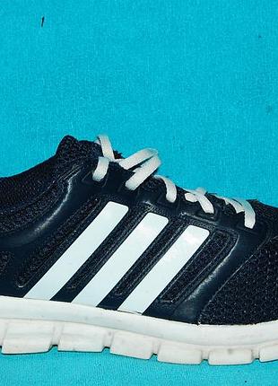 Adidas кроссовки 46 размер оригинал лето