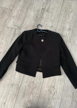 Піджак короткий чорний