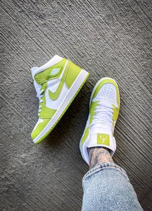 Кросівки nike air jordan 1 mid "green python"7 фото