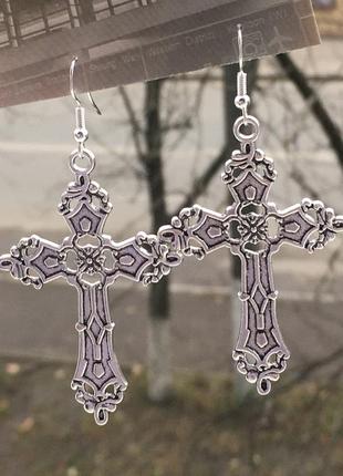 Сережки великі хрести хрестики довгі широкі висюльки висячі готичні готика під срібло сріблясті