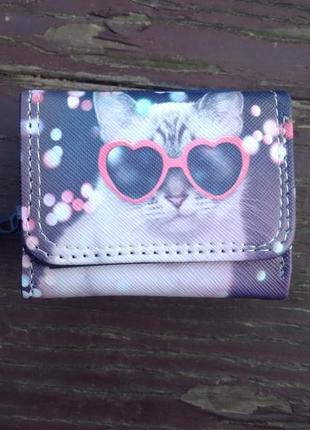 Новий чудовий компактний короткий гаманець на кнопці з кішкою кіт в окулярах