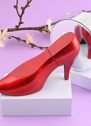 Парфумована вода sexxy shoo red stiletto laurelle london 100мл.