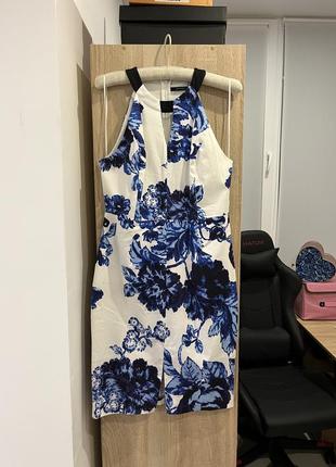 Платье белое в голубые цветы portmans по фигуре, лен.2 фото