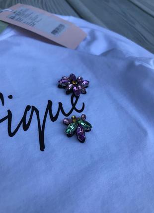 Реглан з стильними прикрасами камінцями only 4