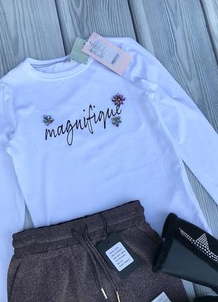 Реглан з стильними прикрасами камінцями only 3