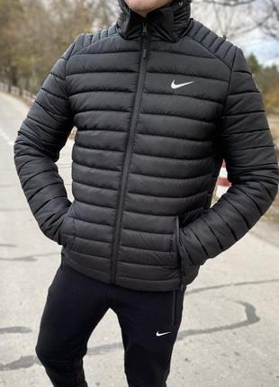 Зимняя мужская чёрная стёганая куртка пуховик nike