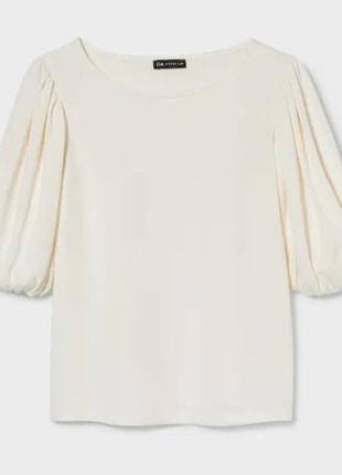 Жіноча футболка, розмір євро 40, колір молочний