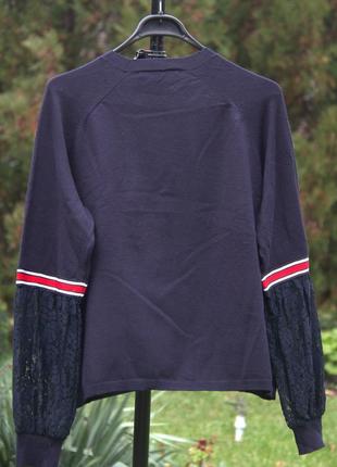 Темно-синій пуловер з комбінованими рукавами4 фото