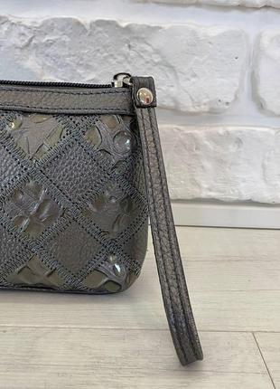 Косметичка из натуральной кожи на одно отделение woman's heel серая (в-478-5)