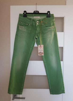 Стильні брендові вкорочені джинси штани fracomina