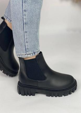 Стильні зимові черевики чорні екошкіра6 фото