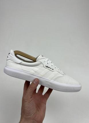 Оригінальні кеди adidas