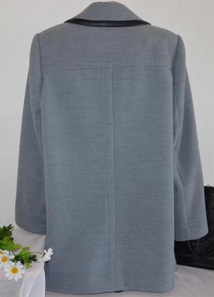 Брендовое демисезонное пальто с кожаными вставками и карманами loleenx2 фото