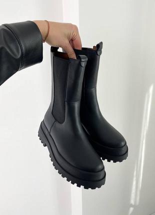 Теплые ботинки челси на резинке, сапоги черные кожаные женские зимние (зима 2022-2023) для женщин, удобные, комфортные, стильные10 фото