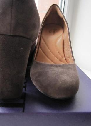 Туфли clarks замша новые р.8,5 амер. на 39