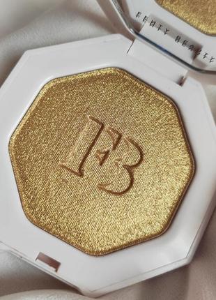 Хайлайтер fenty beauty by rihanna killawatt freestyle highlighter5 фото