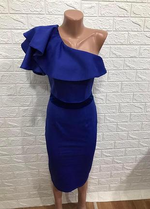 Вечірня сукня