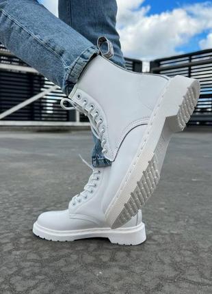 Шикарні зимові черевики dr. martens 1460 white fur  ботинки с мехом5 фото