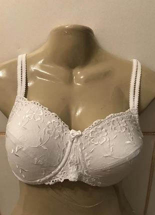 Бюстгальтер damart 85b