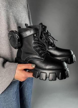 Зимові жіночі черевики prada leather2 фото