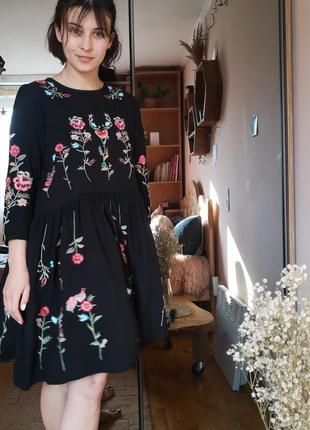Платье с вышивкой в цветы, италия8 фото