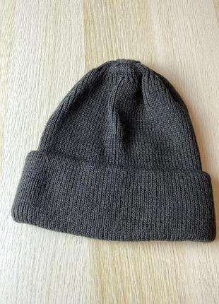 Тепла зимова шапка темно коричнева вовна акрил1 фото
