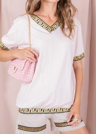 Розовая женская футболка с греческим орнаментом (турция)1 фото
