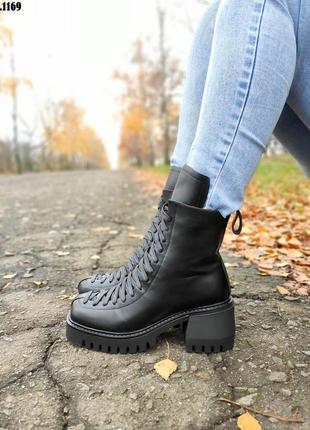 Ботинки зимние женские черные7 фото
