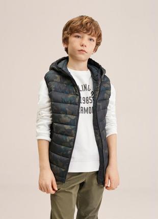 Безрукавка камуфляж 5-8роков mango