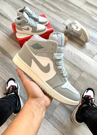 Кросівки nike air jordan retro 1 silver