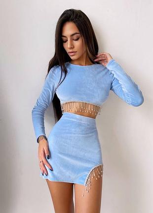 Бархатный комплект декорированный стразами