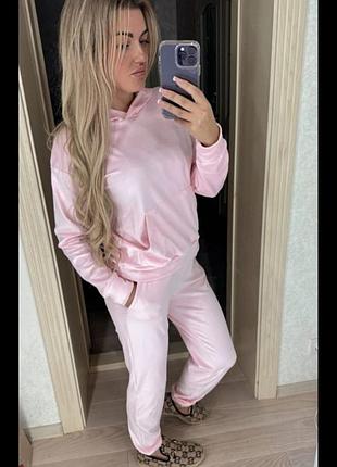 Велюровий костюм😍