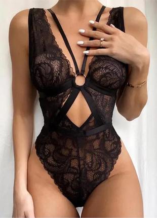 Мереживний бодик з портупеями