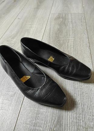 Кожані лодочки